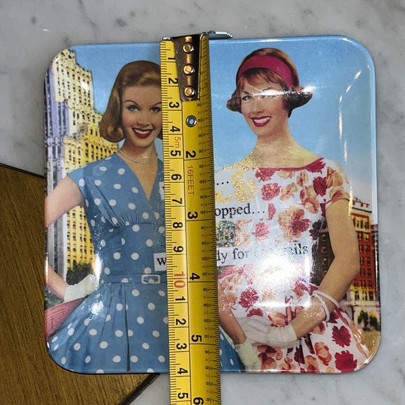 Anne Taintor "We're Ready for Cocktails" melamine tray, 5 1/2 x 5 1/2 inches - Picture 9 of 10